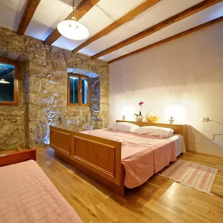 Ladeti 30 St. Ičići